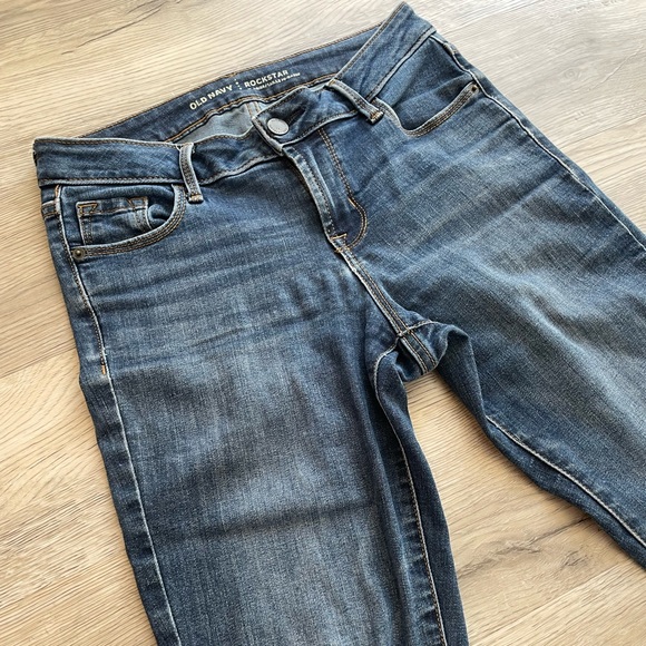 Old Navy Denim - 4/$25 | Old Navy | Rockstar Mid Rise Skinny Jeans for Women | Size 2 Long